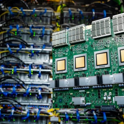 Ironwood: conheça o novo chip da Google para acelerar IA e brigar com a Nvidia