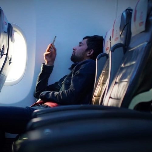 Voo nos EUA é adiado por causa de com Wi-Fi nomeado com ameaça de bomba