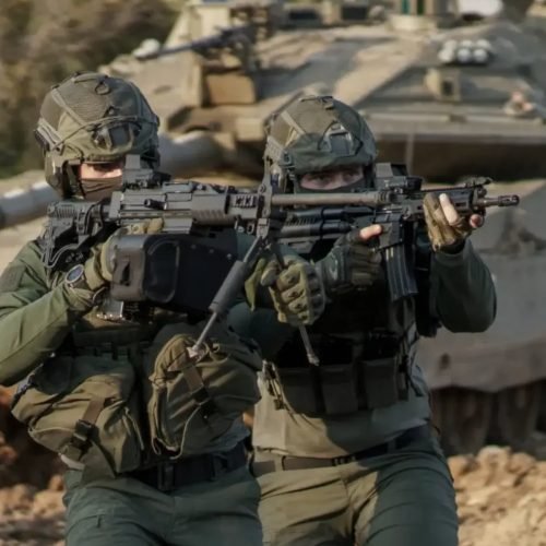 Israel lança rifles inteligentes para combate de infantaria e guerra antidrone