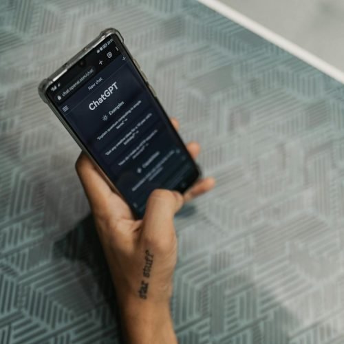 OpenAI: Sam Altman anuncia planos para lançamento dos modelos GPT-4.5 e GPT-5