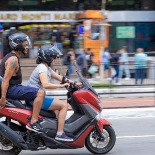8 em 10 motociclistas de SP consideram fazer ‘mototáxi’; veja pesquisa