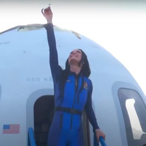 Katy Perry vai ao espaço em viagem da Blue Origin; veja os detalhes