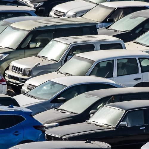 Leilões do Detran-SP têm carros e motos mais baratos do que iPhones; confira