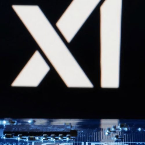 Musk vai às compras (de servidores) – The BRIEF