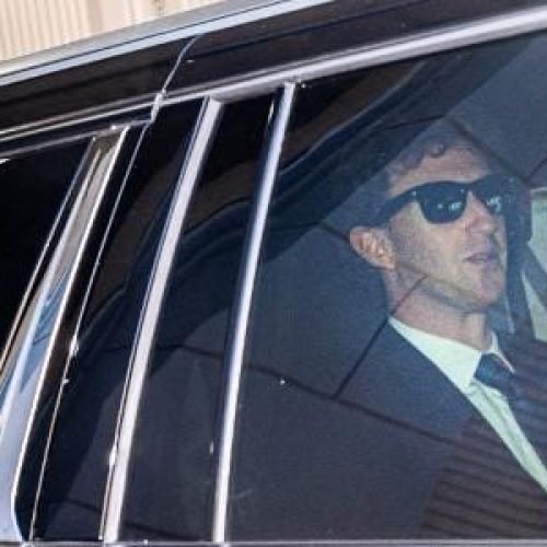 Em julgamento, Zuckerberg atribui sucesso de Insta e Zap ao Facebook