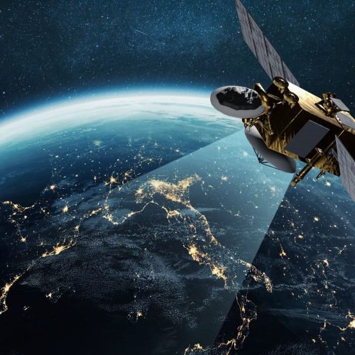 Rússia e China desenvolvem ‘armas espaciais’ para interromper satélites da Starlink, alerta ONG