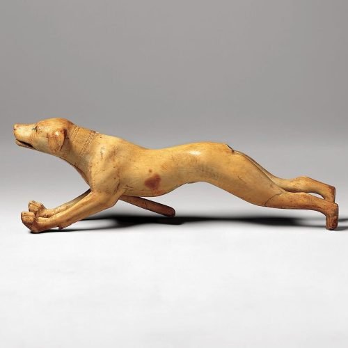 Escultura de cachorro mostra como os antigos egípcios adoravam seus pets