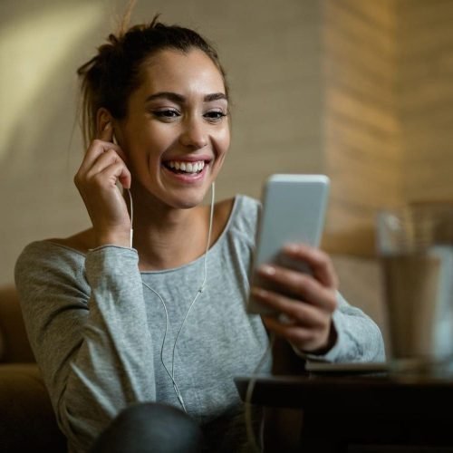 Celulares ficaram em média até 36% mais caros em 2025 no Brasil, revela pesquisa