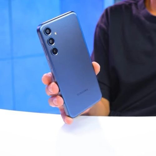 Samsung Galaxy M35 review: baratinho, completo e melhor do que você acha que é