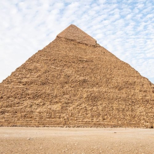 A pirâmide de Quéfren está mesmo em cima de uma cidade subterrânea? Entenda