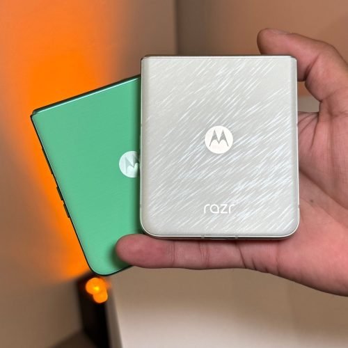 Motorola Razr 60 x Razr 50: o que muda entre os dois? Confira o comparativo