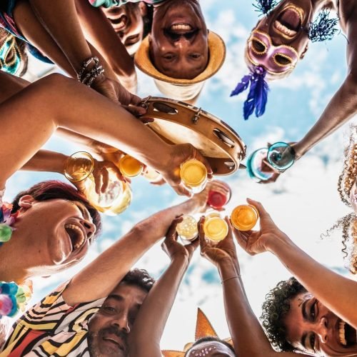 Carnaval e calor: um guia completo de como se proteger das altas temperaturas durante a folia