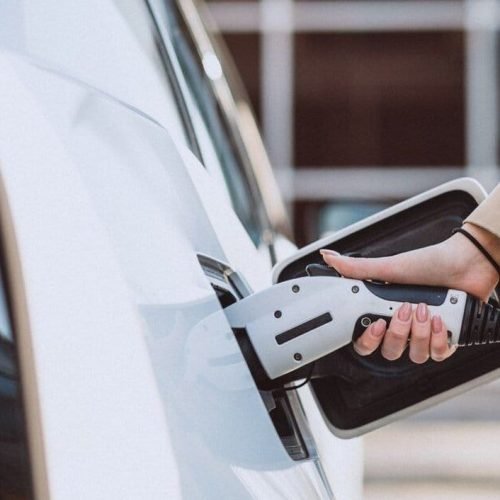 Qual foi o primeiro carro elétrico do mundo?