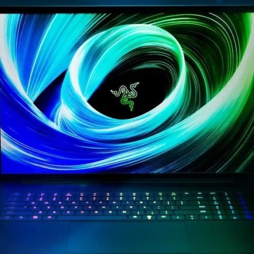 Razer Blade 18: notebook conta com RTX 5090 e super tela 4K de 240 Hz