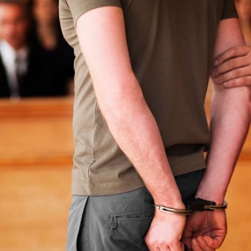 Administrador de sites de pornografia infantil é condenada a 24 anos de prisão nos EUA