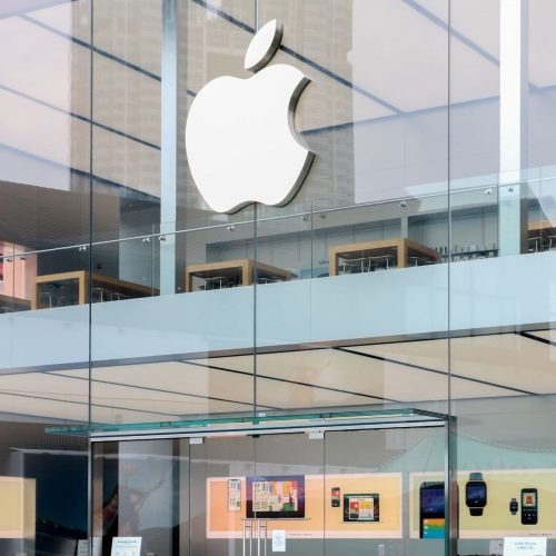 Apple é acusada de greenwashing nos EUA; entenda