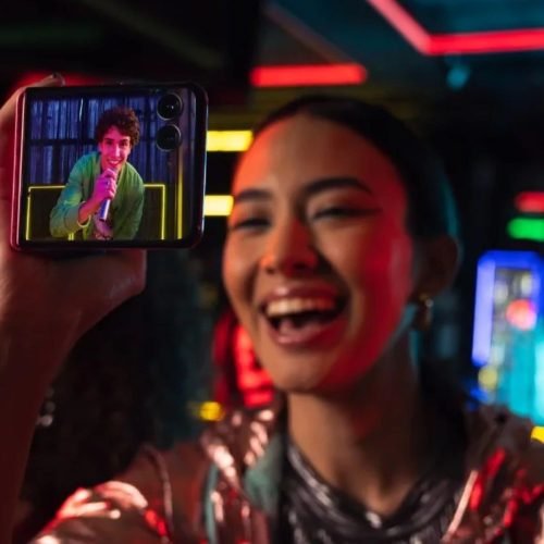 Motorola oferece até R$ 500 de desconto para clientes que se chamam Fernanda ou Oscar