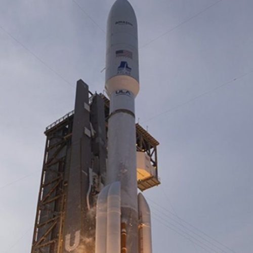 Amazon lança satélites ao espaço para brigar com a Starlink de Musk