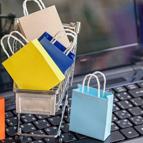 Compras internacionais ficam mais caras hoje (01); saiba quanto você vai pagar