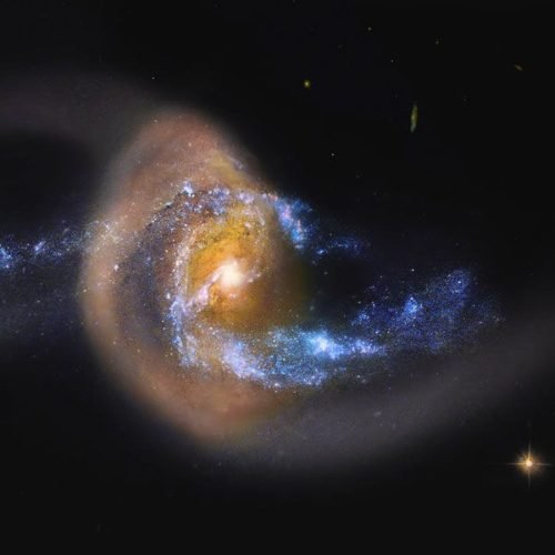 Cosmos para Curiosos #3: O que acontece quando duas galáxias colidem?