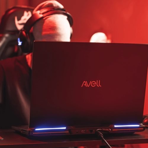 Gamescom 2025: Avell revela 1º notebook com RTX 5090 e Intel Core Ultra no Brasil