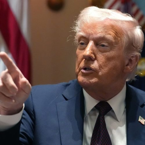 Trump promete resolver venda do TikTok antes dos próximos dias; relembre a situação