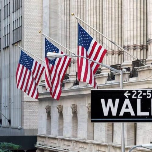 S&P 500 Forecast: US Stocks Face Pressure as Recession Risks Climb