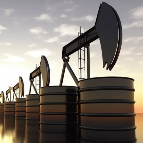 Oil News: Support Holds, but Trade Uncertainty and OPEC Supply Weigh on Outlook