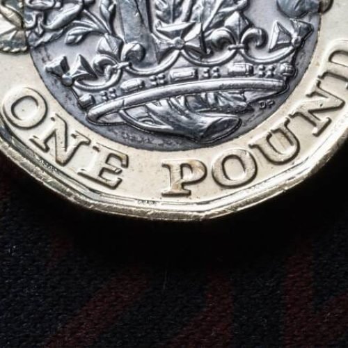 Sterling Mostly Holds Strength Despite Lower Inflation