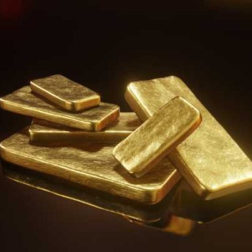 Gold Surges Above $2000 as Israel-Hamas War Intensifies