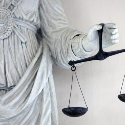 CVM multa em R$102 milhões acusados em esquema do “Faraó dos Bitcoins” Por Reuters