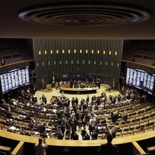 Câmara dos Deputados discute blockchain nos cartórios Por Blockmarket