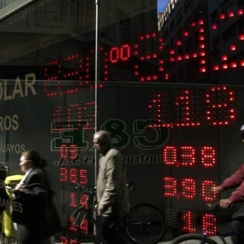 Obstáculos de privacidade e maturidade do mercado afetam implementação do Drex, diz autoridade do BC Por Reuters