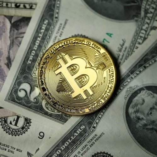 Bitcoin tem ganhos de 13% em um rali Por Investing.com
