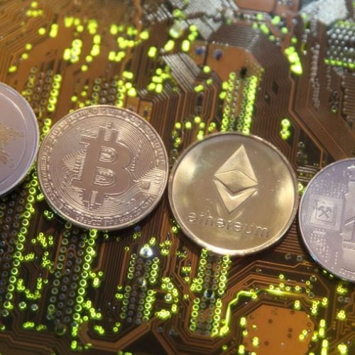 Câmara dos Deputados cria frente para usar blockchain no governo Por CriptoFácil