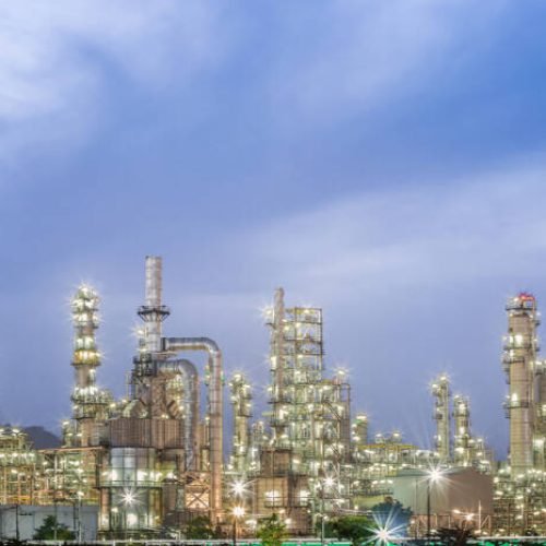 Natural Gas and Oil Forecast: Geopolitical Risks and Moody’s Downgrade Shape Outlook