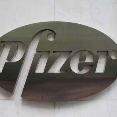 Stock Futures Show Mixed Sentiment Ahead of Pfizer Earnings