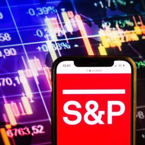 Stocks Mixed on Corporate Earnings; Dow’s Winning Streak Continues