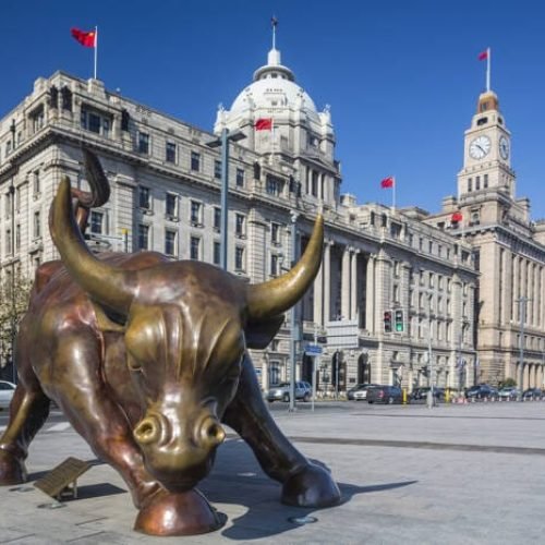 China Stocks Dip on Trade Woes; Nikkei Climbs on U.S.-Japan Deal Hopes