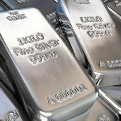 Traders Await Central Bank Guidance