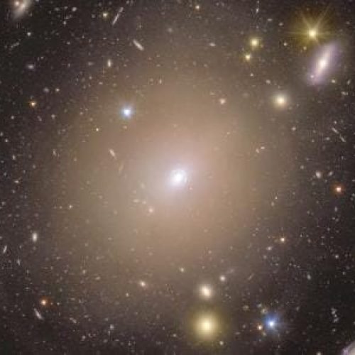 Telescópio europeu Euclid faz registro raríssimo do Anel de Einstein