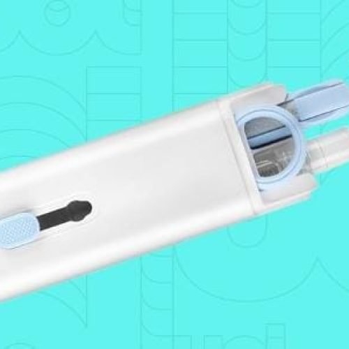 este kit promete limpar laptop, teclado, fone e celular