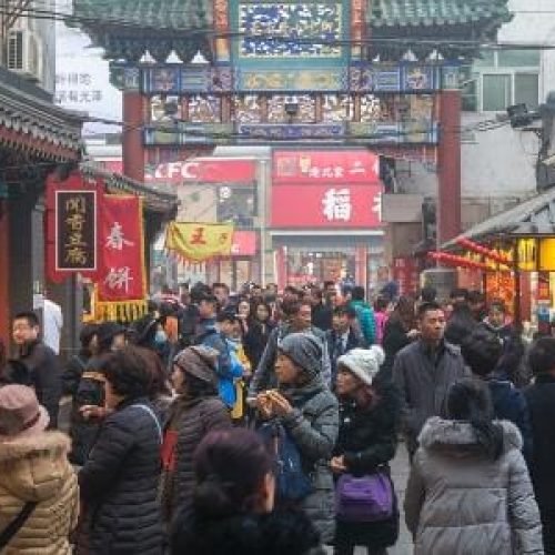 População da China encolhe e reforça cena tech