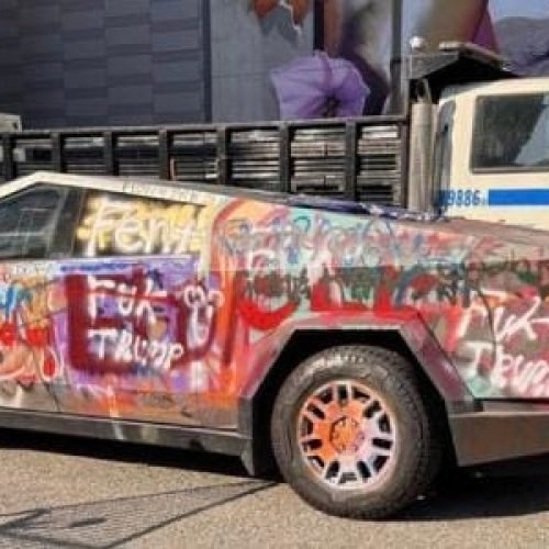 como é dirigir o carro mais polêmico do mundo