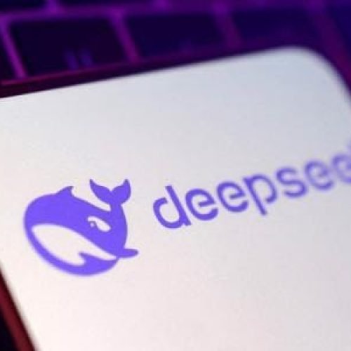 DeepSeek denuncia ataque cibernético em meio à disputa contra ChatGPT