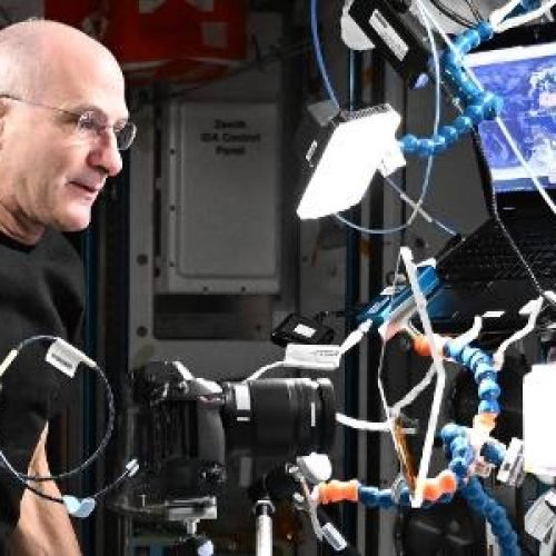 Astronauta mais velho do mundo faz registros incríveis da Terra; fotos