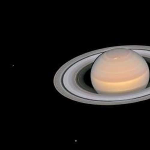 Saturno ultrapassa Júpiter e recupera título de planeta com mais luas