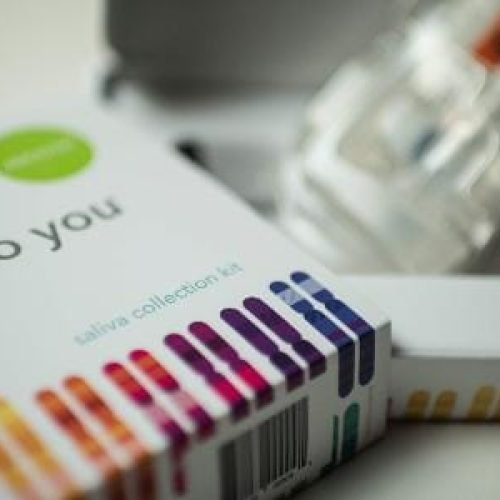 Falência da 23andMe acende alerta sobre dados genéticos