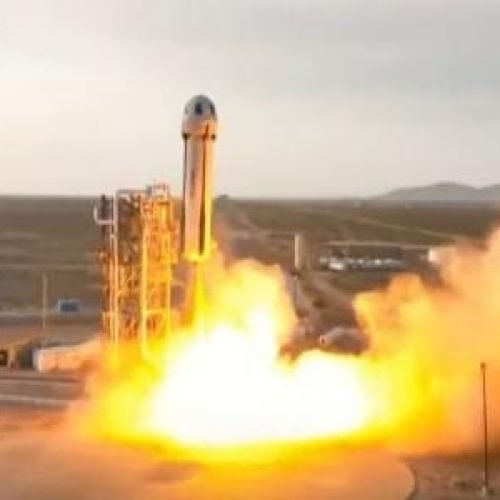 Como foi o voo que levou Kate Perry ao espaço