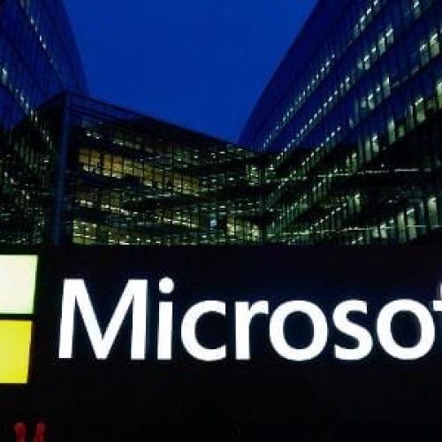 Clientes da Microsoft relatam interrupção de serviços como Outlook